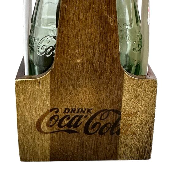 Coca-Cola Bottle Shaped Salt And Pepper Shaker Set With Wood Crate New - Picture 2 of 6